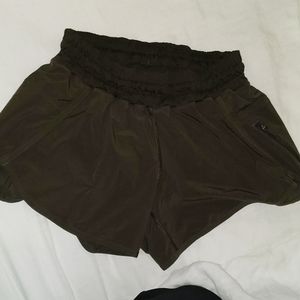 Lululemon speed shorts sz 4
